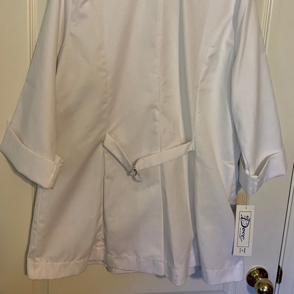 Medical Lab Coat - Picture 3 of 3